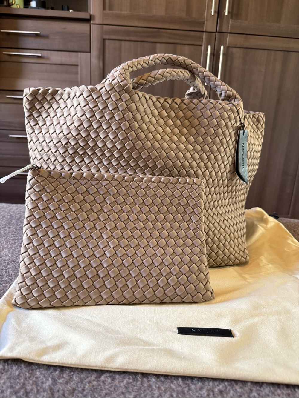 NWT Naghedi St Barths Tote with Matching Pouch, Medium, Cashmere Color - Picture 6 of 10